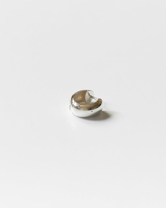 E499 - mini dome huggies