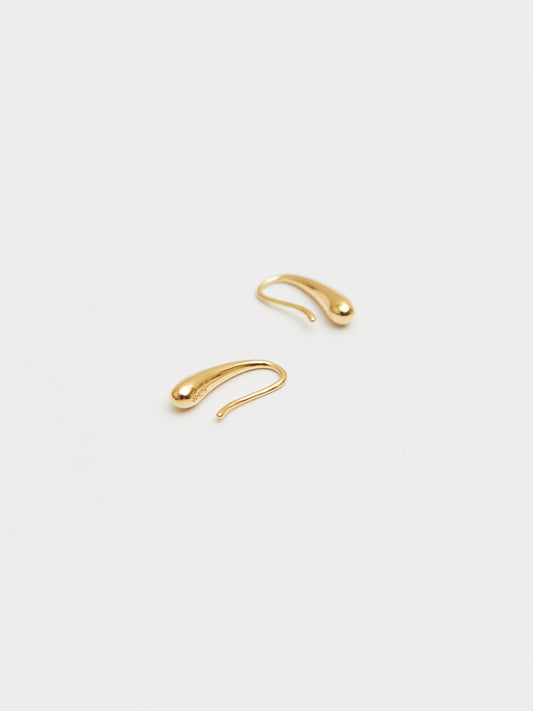 E909YG - gold teardrop hooks