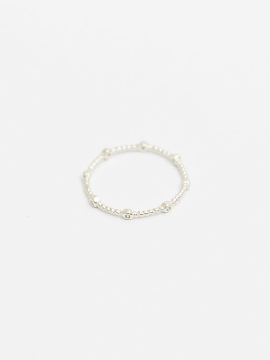 R526S - beaded circle silver