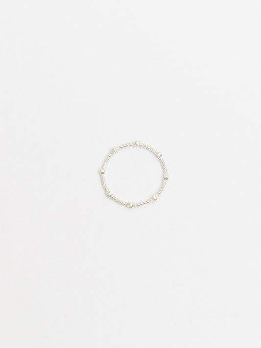 R526S - beaded circle silver ring