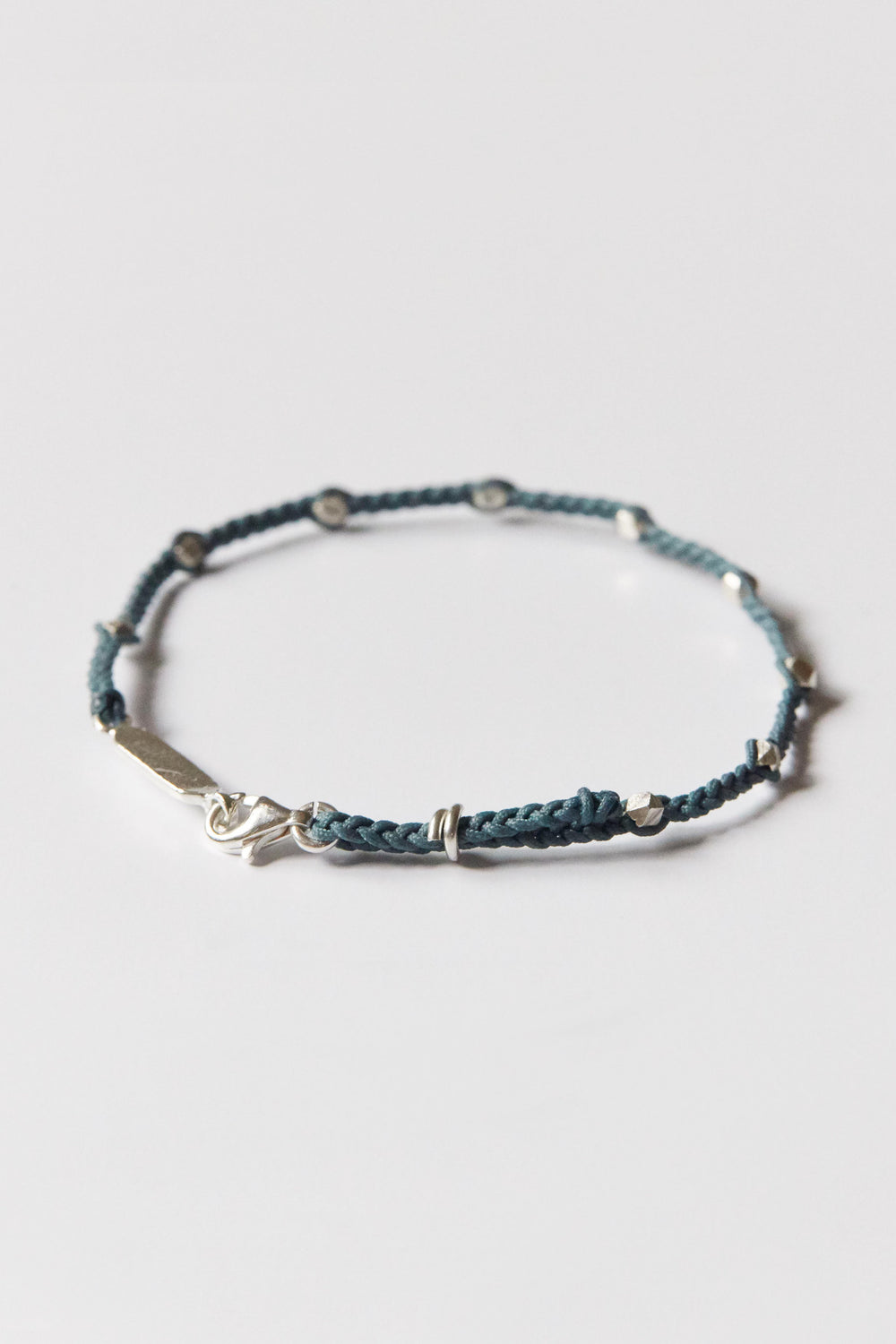 B565 - deep ocean with silver chips bracelet