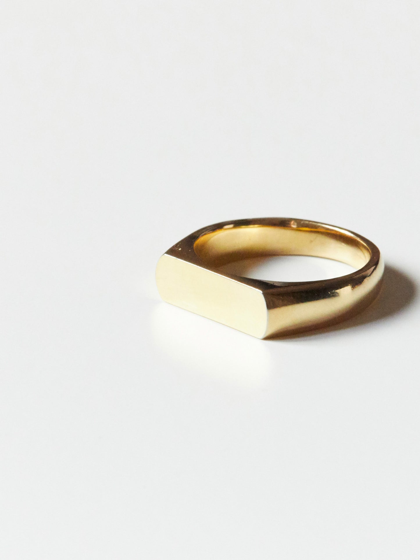 R481YG - flat edge gold