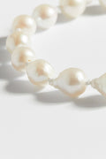 B522 - contemporary pearls bracelet