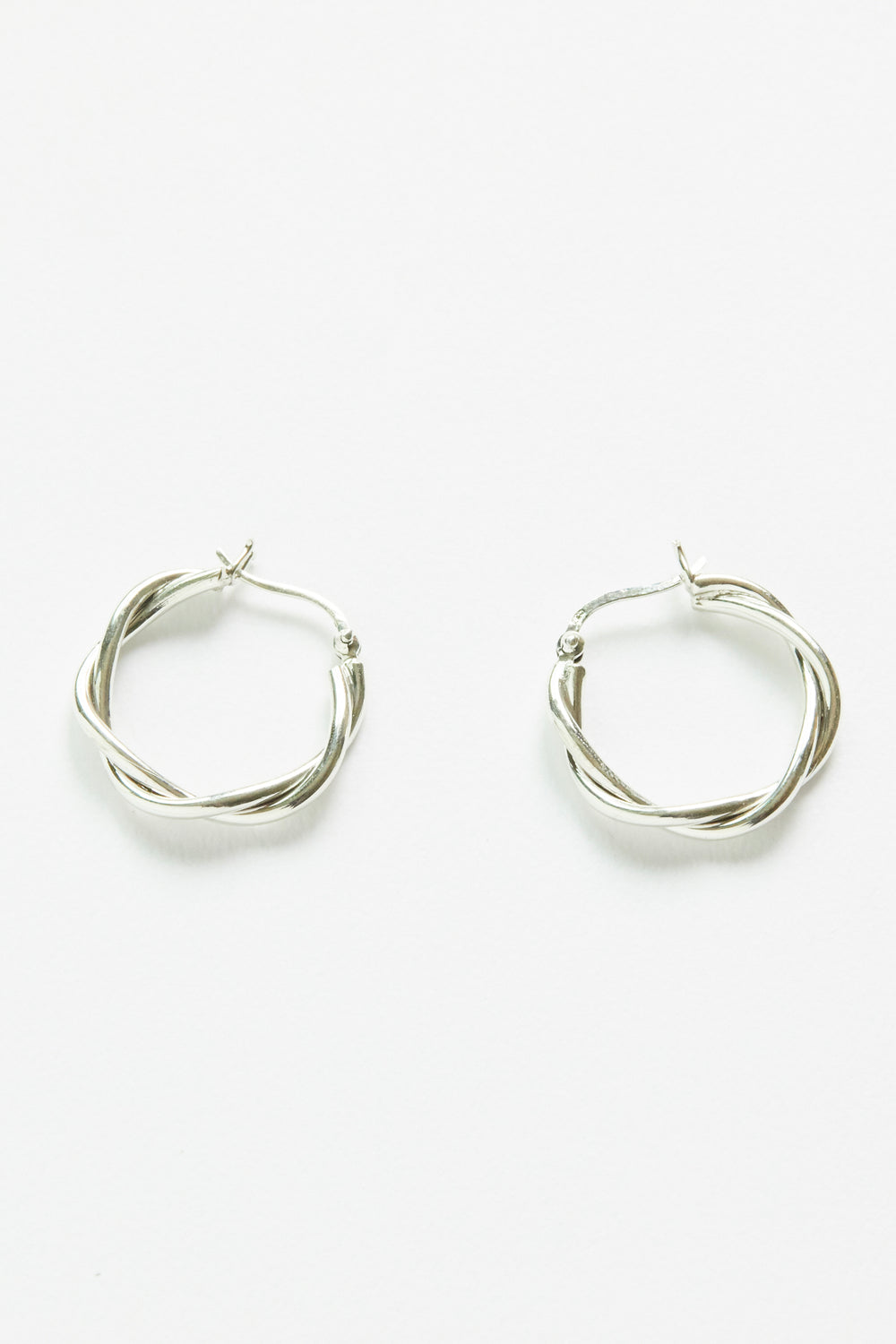 E324S - silver twisted hoops