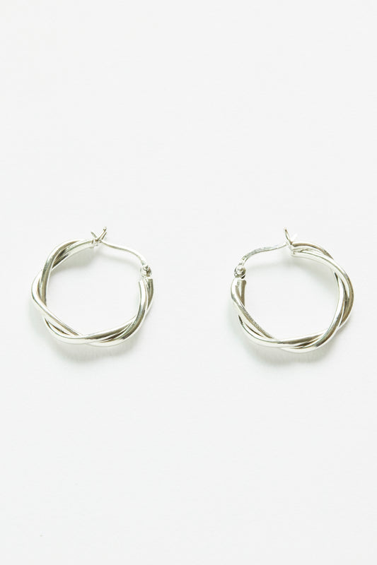 E324S - silver twisted hoop earrings