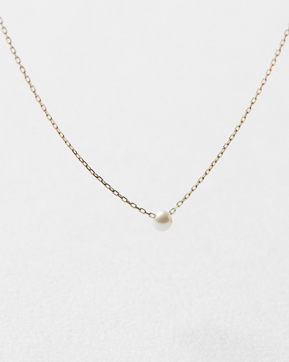 N246 - solo pearl gold choker