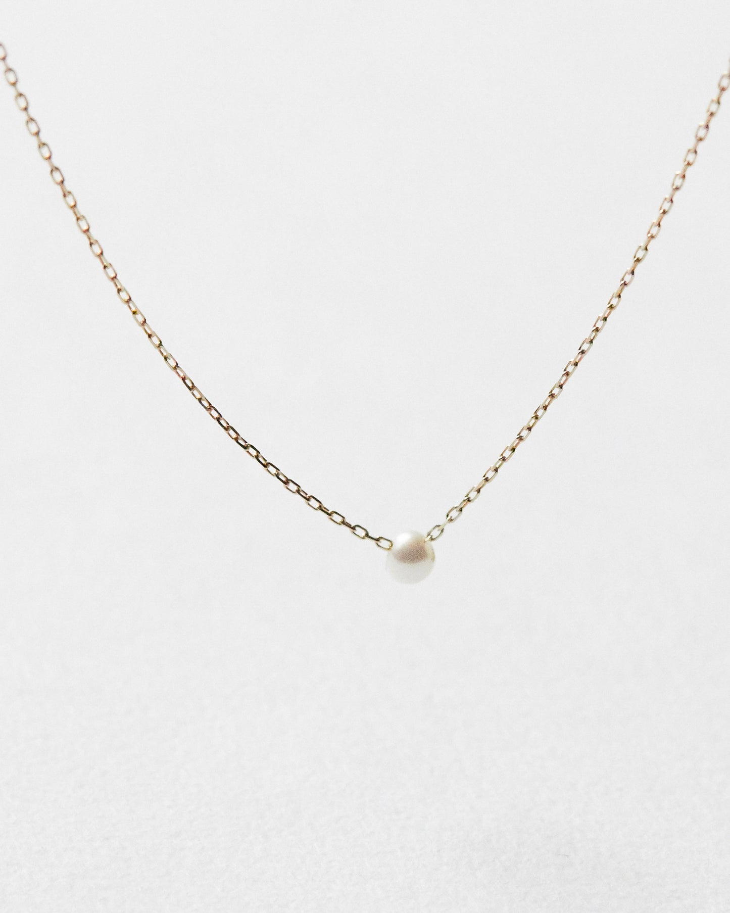 N246 - solo pearl gold choker