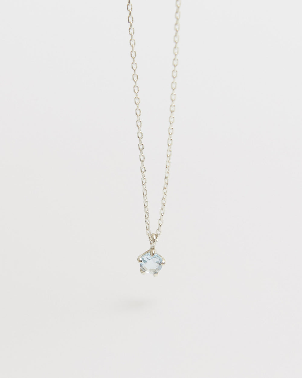 N270 - topaz solitaire drop