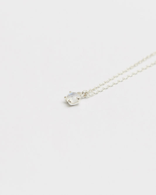 moonstone aperture necklace – rainbow moonstone, framed in plain silver | HANNA543