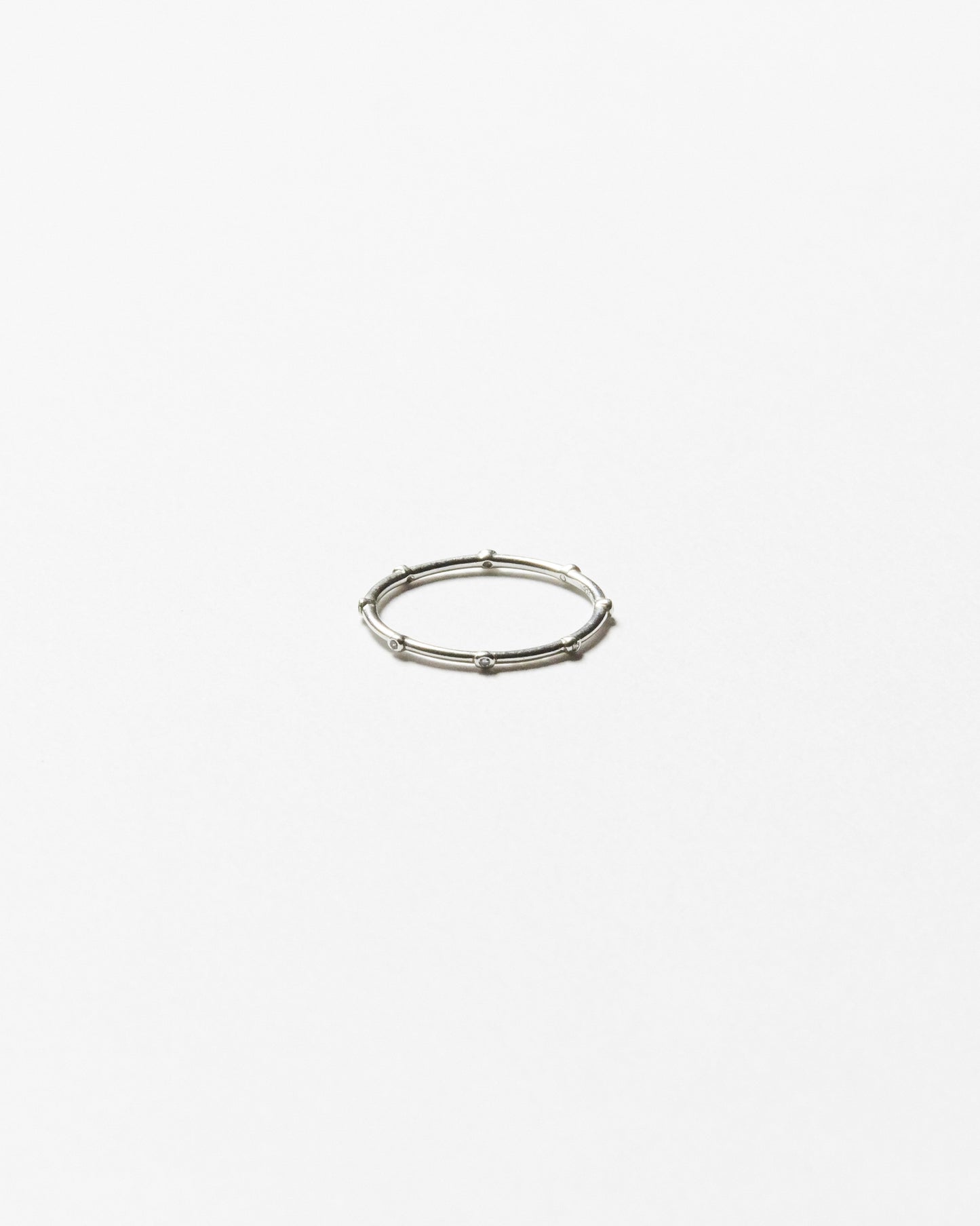 R17 - soft dotted rhythm *in stock