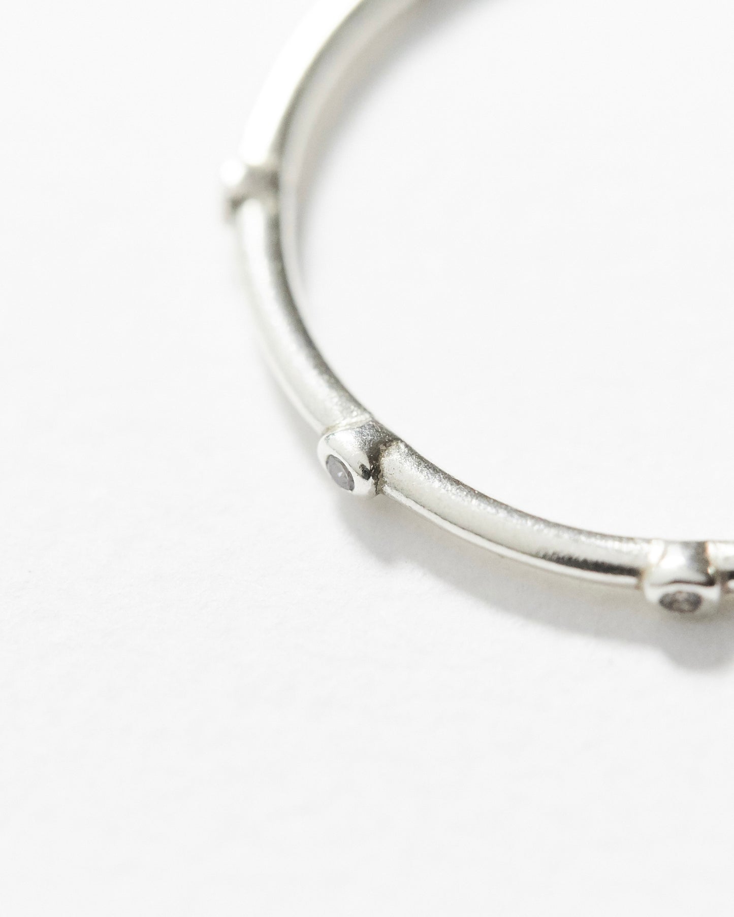 R17 - soft dotted rhythm *in stock