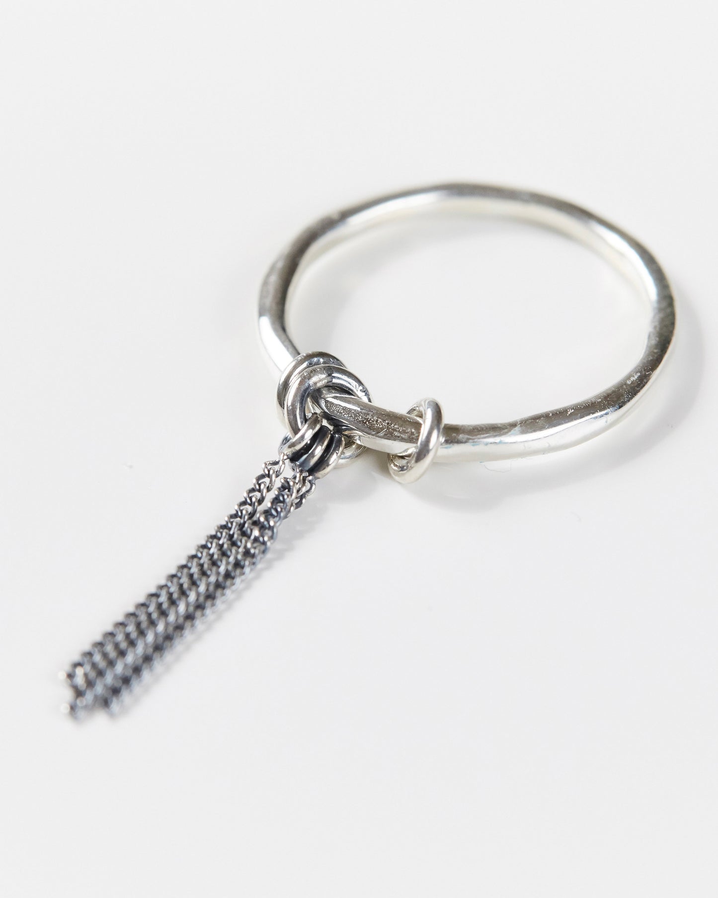 R193 - tassel touch