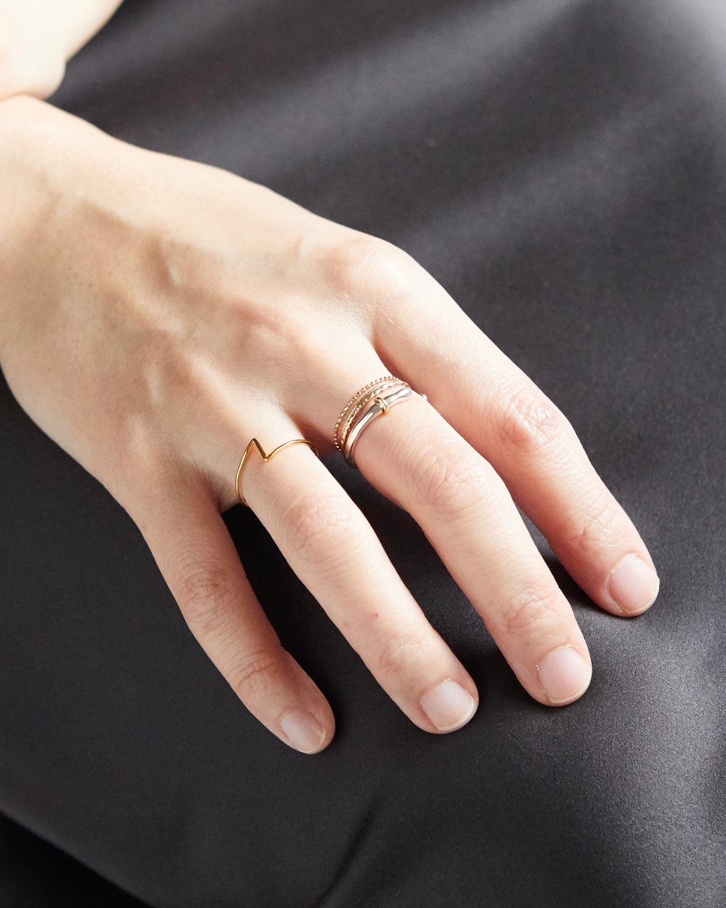 R496 - looped & loose *in stock