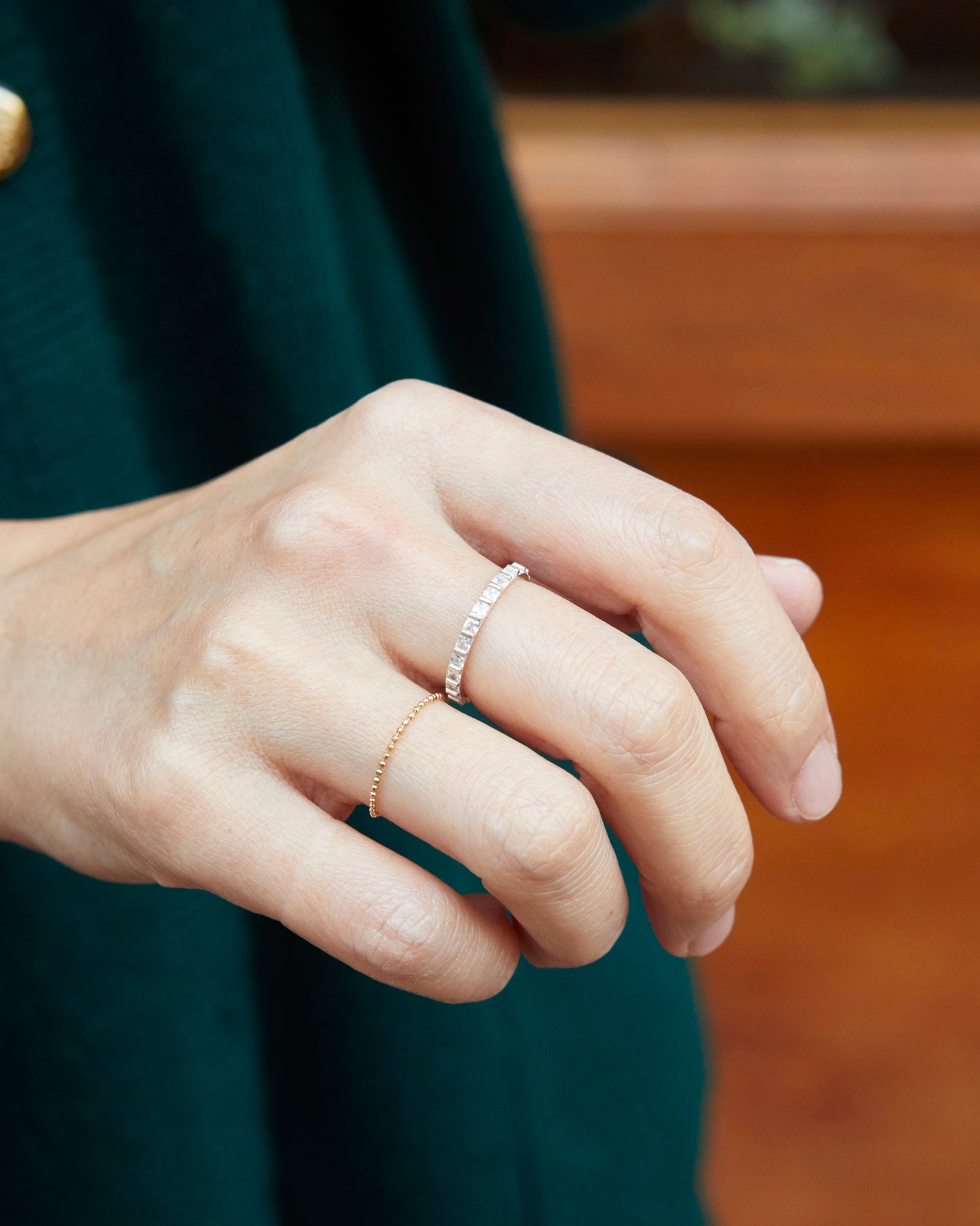 R524 - shine on repeat *in stock