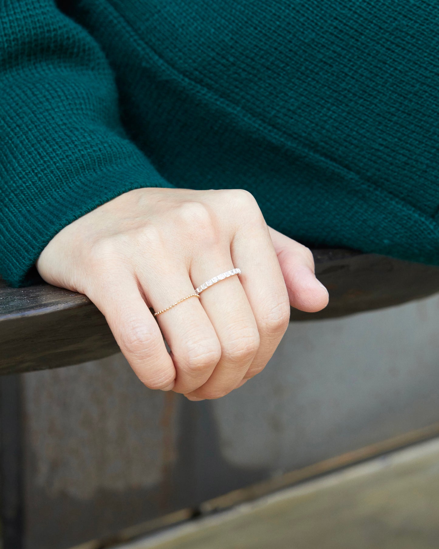 R524 - shine on repeat *in stock