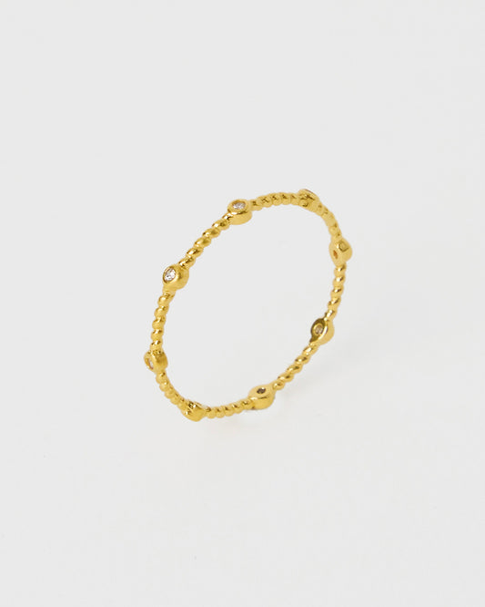 R526 - beaded circle