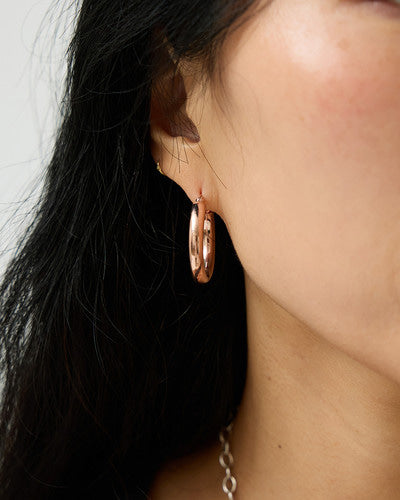 volume click hoop earring – one-touch clip closure for easy styling | HANNA543