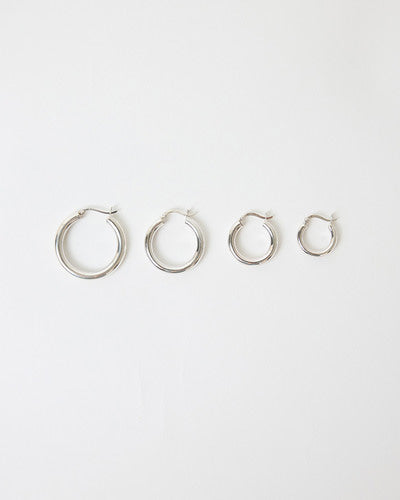 volume click hoop earring – chunky volume with a clean silhouette | HANNA543